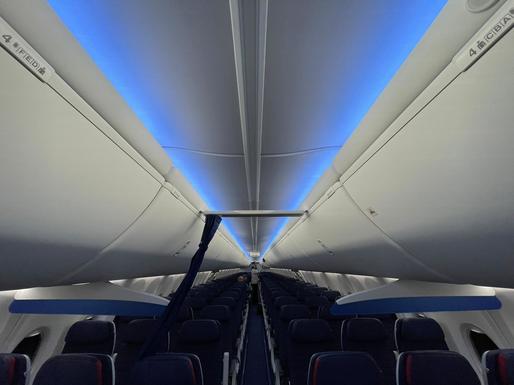 VIDEO&FOTO Blue Air are prima aeronavă nouă Boeing 737-8 MAX, avion ținut la sol 2 ani, după două accidente în urma cărora au murit 350 persoane