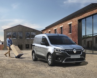 FOTO Renault lansează în România modelul Express Van și pune cruce definitiv modelului Dacia Dokker, care încă se mai află în oferta Dacia