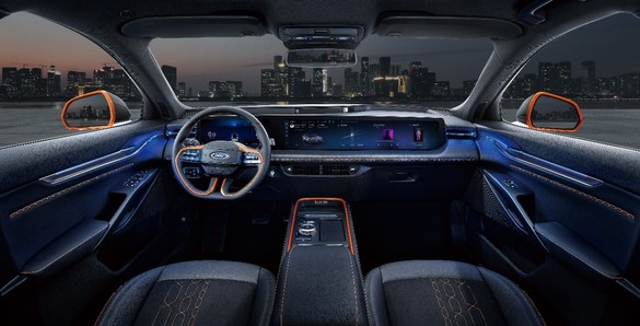 FOTO Noul Ford Evos, un SUV cu un ecran de 1 metru și autonomie de nivel 2