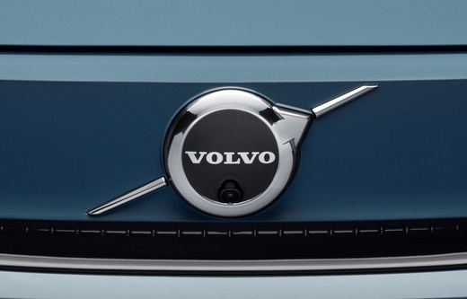 Volvo trece de la fuziunea cu Geely, la listarea pe bursă