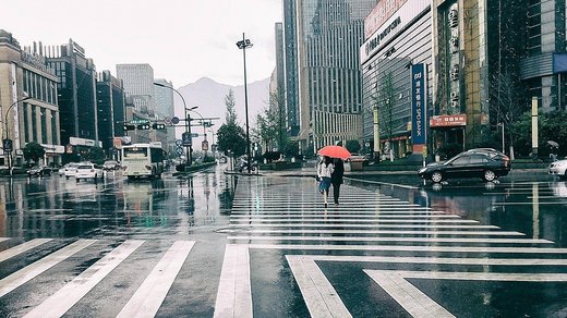 Vânzările auto din China cresc pentru a 13-a lună consecutiv
