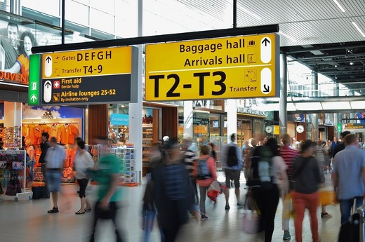 IATA: Transportul aerian de pasageri va reveni la nivelul anterior crizei în 2023