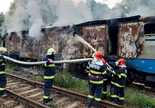 VIDEO Incendiu la un tren de marfă
