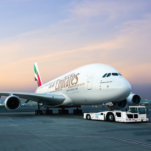 Guvernul din Dubai a ajutat compania aeriană Emirates cu 3,1 miliarde de dolari
