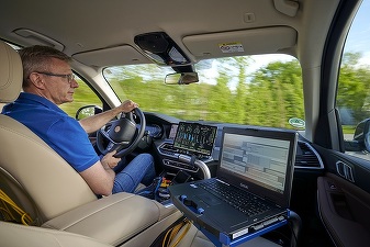 FOTO BMW se întoarce la hidrogen