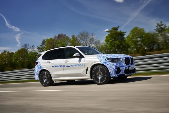 FOTO BMW se întoarce la hidrogen