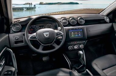 Mesajul Dacia pentru românii care au comandat Duster cu navigație/multimedia: vor primi echipamente after-market, din cauza crizei semiconductorilor