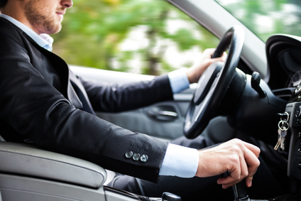 Permis pregătit pentru cumpărături - Autoritățile și instituțiile publice vor putea cumpăra automobile mai scumpe 