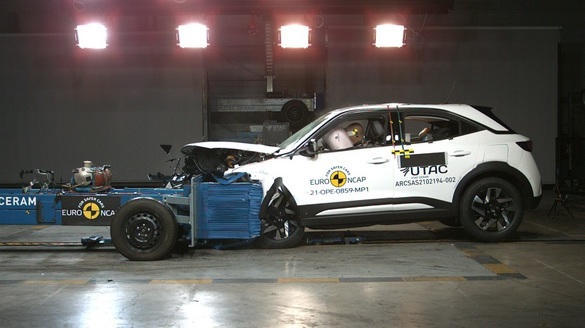 FOTO Renault Kangoo și Opel Mokka ratează punctajul maxim la testele EuroNCAP