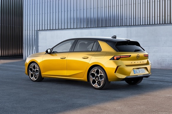 VIDEO&FOTO Opel a prezentat noul Astra, cu un design spectaculos