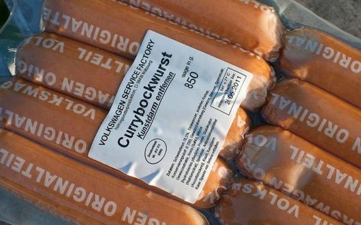 Volkswagen scoate carnea din meniul angajaților și renunță la currywurst