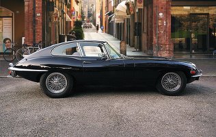 Producția auto din Marea Britanie, la cel mai scăzut nivel din 1956, din cauza penuriei de chip-uri și a pandemiei