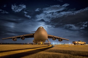 Transportul aerian de mărfuri a scăzut