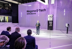 Corespondență din München - Șeful Renault Group, Luca de Meo: Dacia este o marcă emoțională. Oamenii intră în mașină și miroase a nou! 