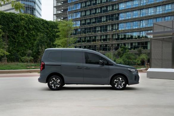 VIDEO & FOTO Nissan lansează în Europa Townstar, propria versiune a lui Kangoo, cu propulsie electrică