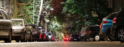  Nicușor Dan anunță un regulament de parcare. Va permite spații pentru banda unică