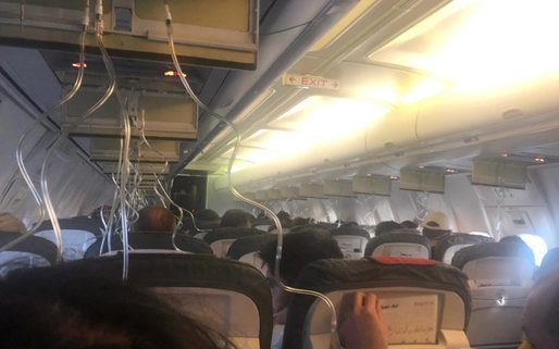 VIDEO Prima TV: Avion Blue Air pe ruta Praga - București, depresurizat înainte de aterizare, pasagerii au avut nevoie de măștile de oxigen pentru a putea respira