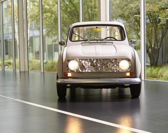 FOTO SUITE No.4, primul concept care pregătește lansarea noului Renault 4