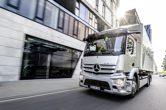 Daimler Truck primește rating favorabil înainte de listare