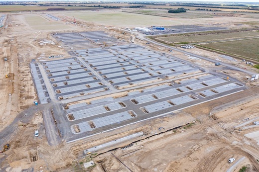 Uzina BMW de lângă România intră în faza de construire și angajări. Sunt disponibile locuri de muncă inclusiv pentru români