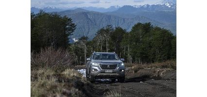 FOTO Pickup-ul Peugeot Landtrek, lansat pe piețele din Africa și America de Sud
