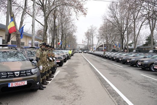 Ministerul Apărării cumpără 74 de Dacia Duster