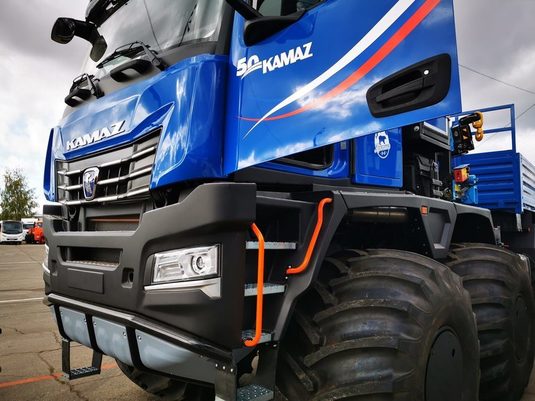 Compania rusească Kamaz va dezvolta și va putea fabrica în Ungaria autovehicule electrice