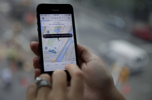 Uber introduce o nouă taxă