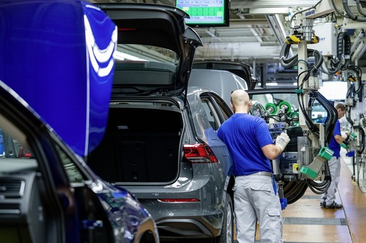 Volkswagen cheamă angajați din șomaj tehnic 