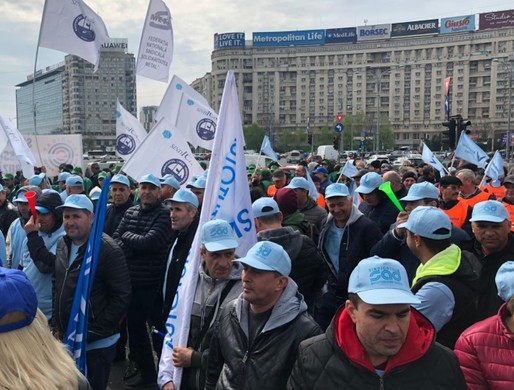 Protest anunțat la Dacia. Ministrul Economiei s-a dus la uzina din Mioveni și a vorbit cu angajații. Text care a circulat în fabrică