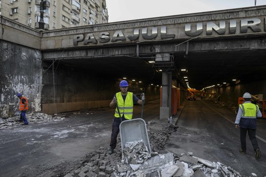 FOTO Au început lucrările la Pasajul Unirii