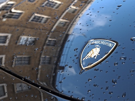 Lamborghini va investi cel puțin 1,8 miliarde de euro pentru electrificarea modelelor, până în 2024