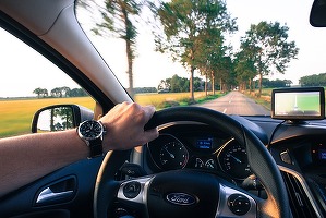 FOTO Noi elemente de siguranță în trafic, obligatorii de astăzi pentru toate vehiculele din UE