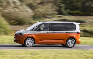 Noul VW Multivan T7, rechemat în service pentru posibile defecțiuni ale airbagurilor