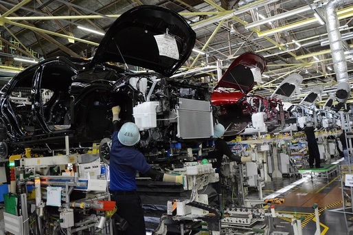 Toyota și-a adâncit declinul de producție și de vânzări