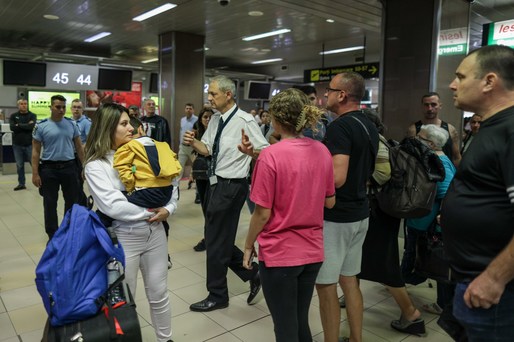 GALERIE FOTO Imaginile haosului din aeroportul Otopeni după ce Blue Air a suspendat toate cursele cu plecare din România 