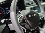 EXCLUSIV Dacia s-a apropiat în luna august de volumele vândute înainte de criză. Dispariția lui Dokker, marea pierdere a mărcii în 2022