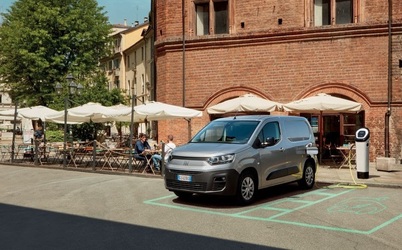 Fiat lansează pe piață Doblo electric, o copie a celorlalte modele din grupul Stellantis