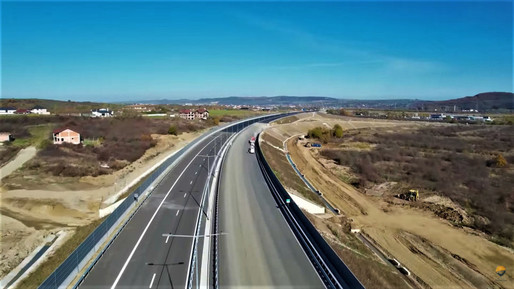 FOTO Cum arată primii 13 kilometri de pe Autostrada Sibiu-Pitești pe care s-ar putea circula din decembrie