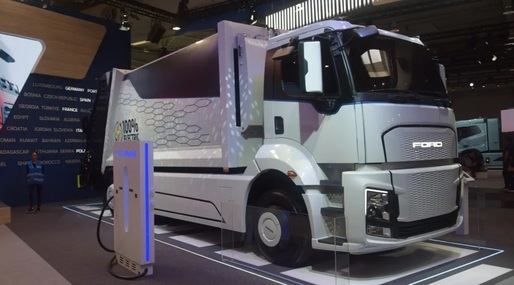 Ford testează primul camion electric pe șoselele din România. „Camioanele de gunoi din România ar putea fi electrice”