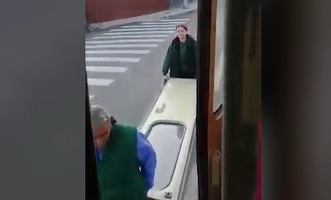 VIDEO România 2022 - Ușa unui tramvai cade în timpul unei călătorii