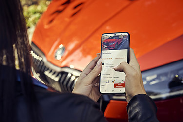 Platforma de car-sharing Skoda, destinată închirierii mașinilor personale, a adus câștiguri record proprietarilor