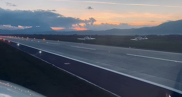 Pregătire pentru primele curse aeriene Brașov – București. Care va fi prima aeronavă comercială care va ateriza pe pista noului aeroport 