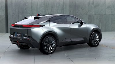 FOTO Toyota prezintă un nou SUV electric, din familia bZ