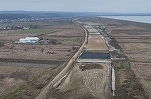 VIDEO Cum arată din dronă Autostrada Sibiu - Pitești, secțiunea până la Curtea de Argeș. „Avans mediocru. Lotul nu e ușor, deși nu traversează relief accidentat”