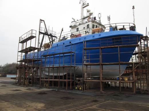 Angajații de la Șantierul Naval Mangalia au obținut suspendarea concedierilor
