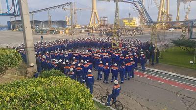 Angajații de la Șantierul Naval Mangalia anunță noi proteste, nemulțumiți că salariile le cresc cu doar 100 lei