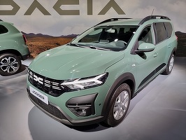 FOTO Uzina Dacia a început producția modelului Jogger Hybrid