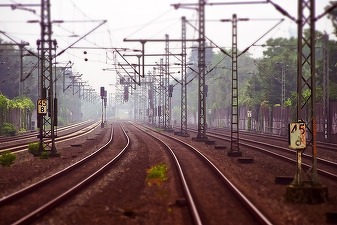 UE sprijină 10 legături transfrontaliere de călători, printre care și o conexiune între Austria, Ungaria și România