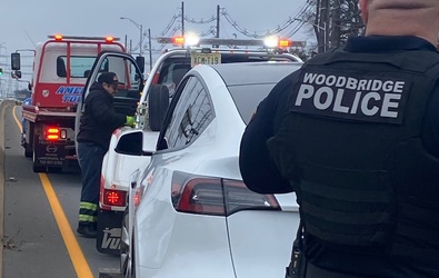 FOTO Proprietarul unui Tesla Model Y a rămas cu volanul în mână. Compania l-a taxat cu 100 de euro